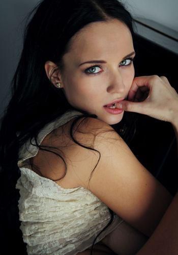 Проститутки СПб - Марика с 4 размером груди предлагает интим услуги у метро Маяковская  +7(911)263-24-01 