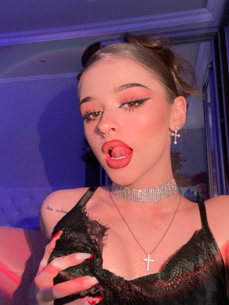 Проститутка Питера Мэри с 1 размером груди предлагает интим услуги у метро Спасская  +7(981)126-12-57 - фото 2